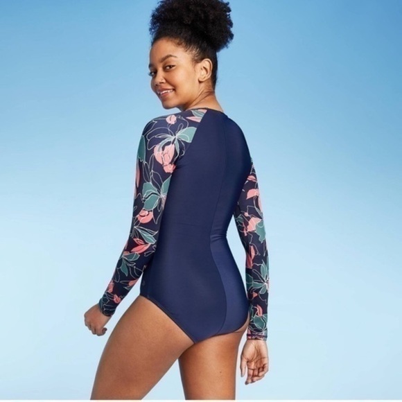 ❌Sold❌New All In Motion rash guard one piece swimsuit with long sleeves - Picture 2 of 11